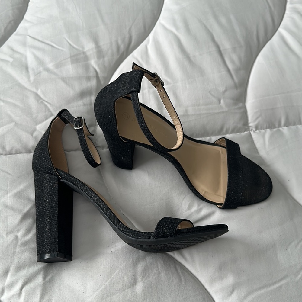 Black Sparkly Heels - size 9